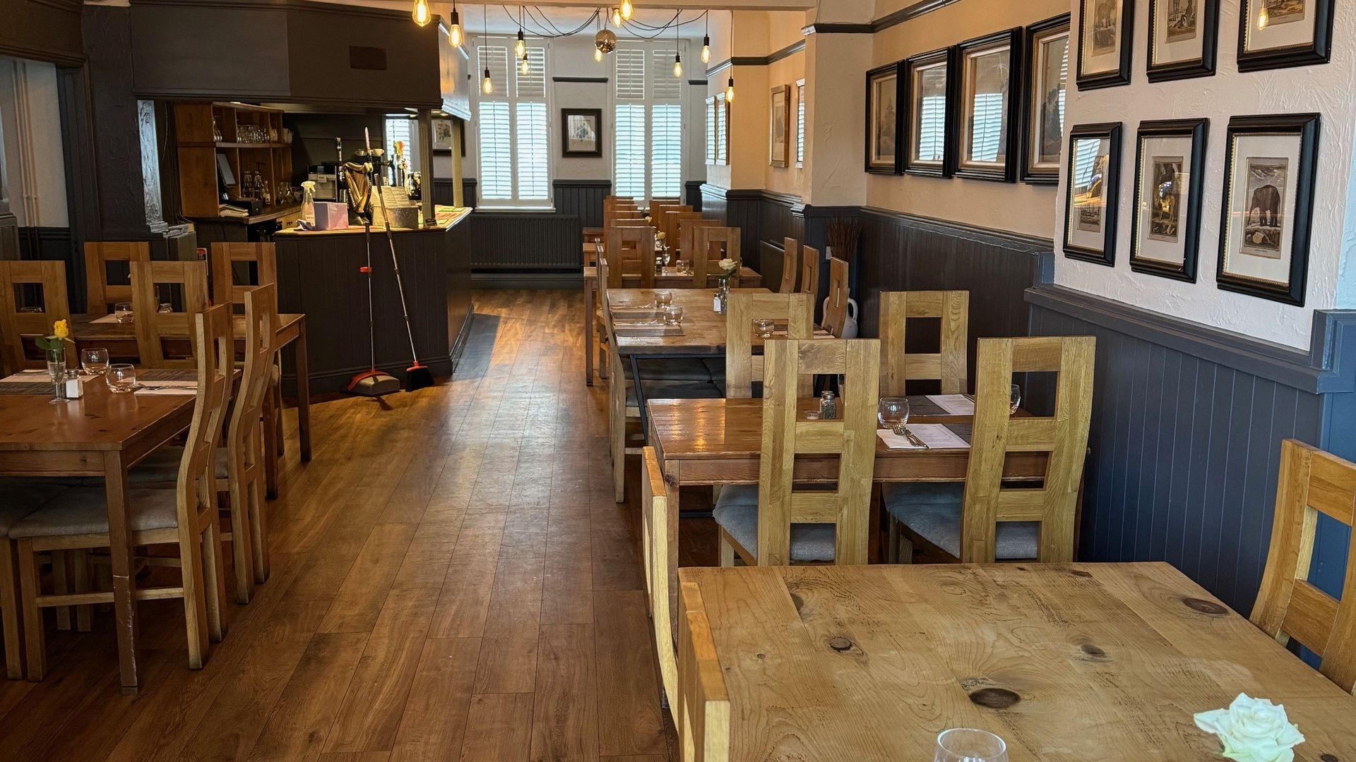 Seating and tables, Gladstone Arms