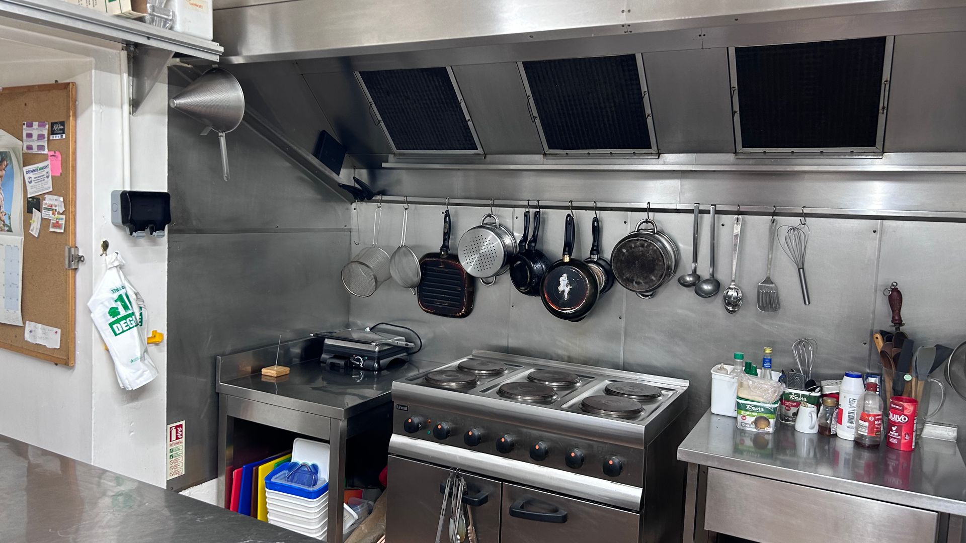 Catering kitchen, Bettle & Chisel