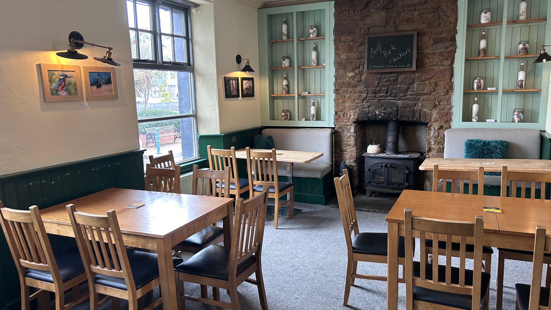 Inside seating, Rolle Quay Inn
