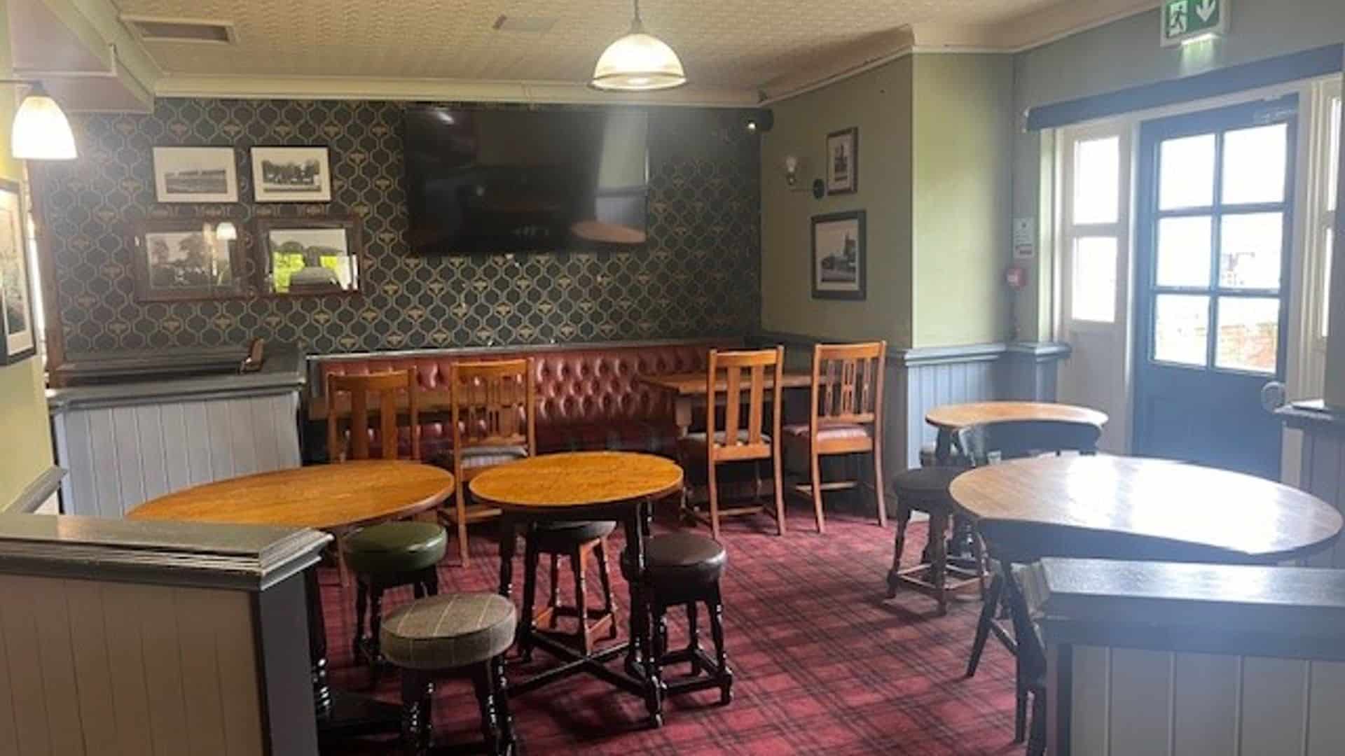 Seating and tables, Owls Nest