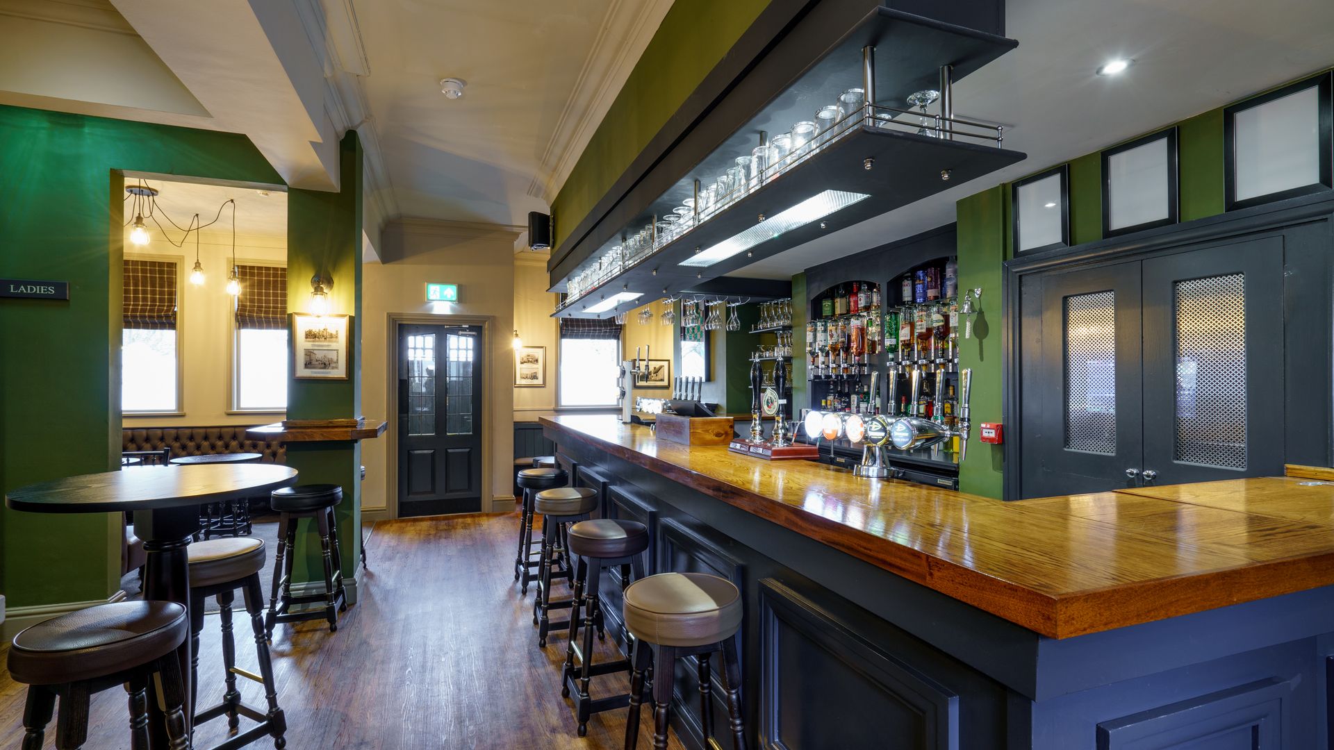 Cask ale selection, Horse & Jockey