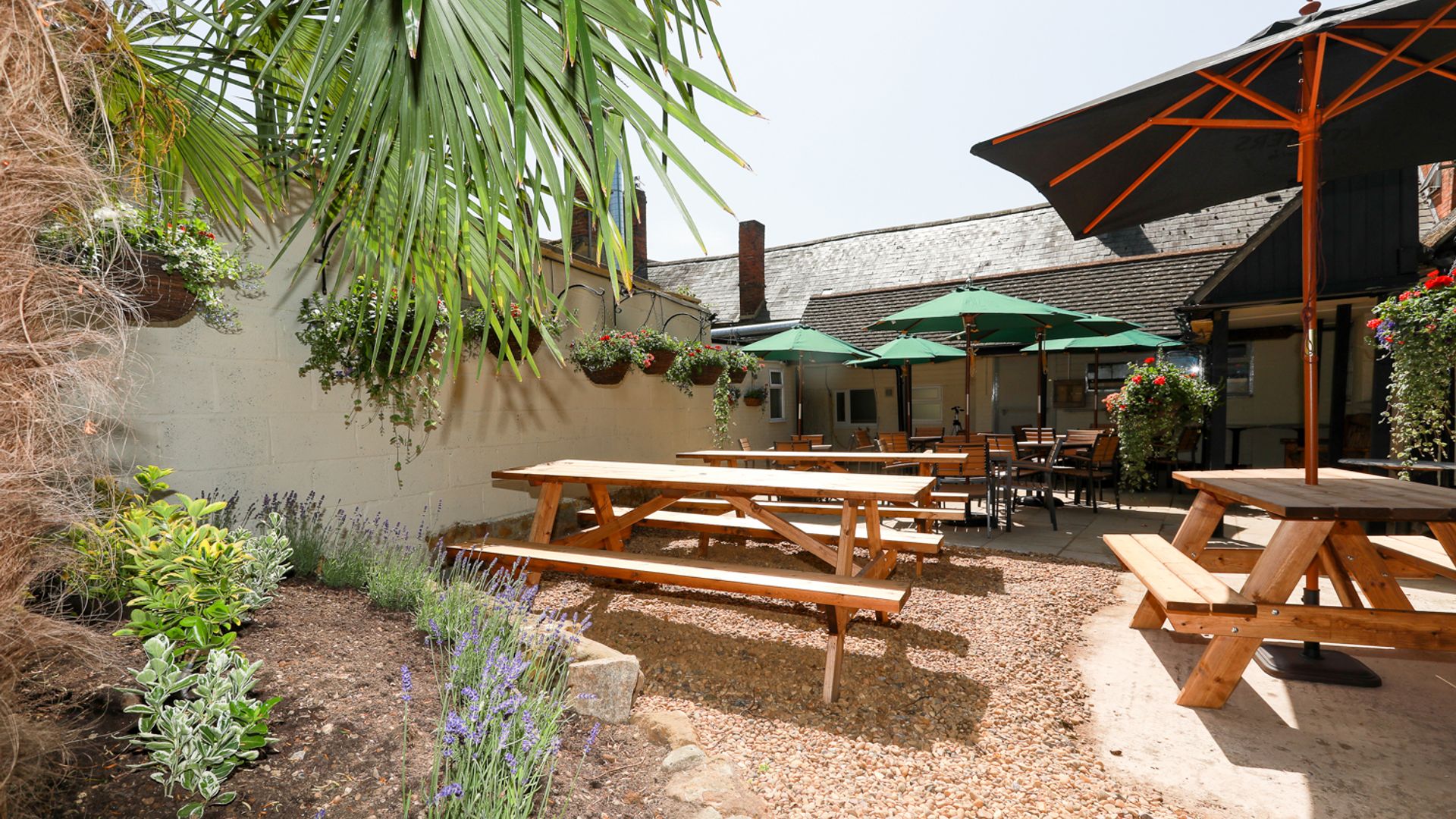 Stunning beer garden, Red Lion