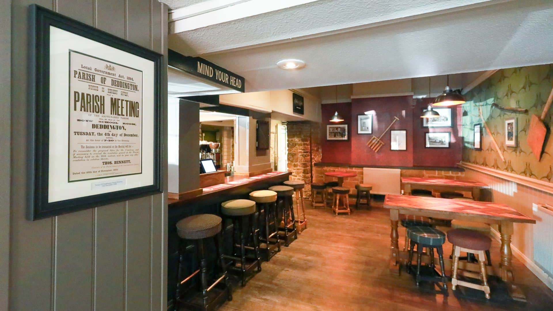 Nice seating area, Red Lion
