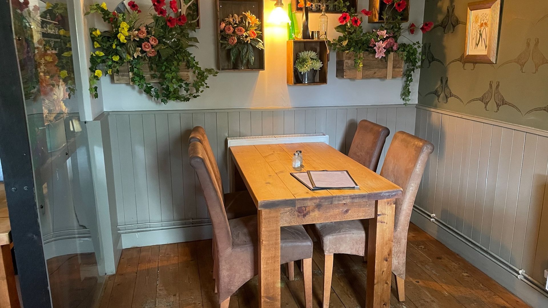 Dining table at Old House at Home