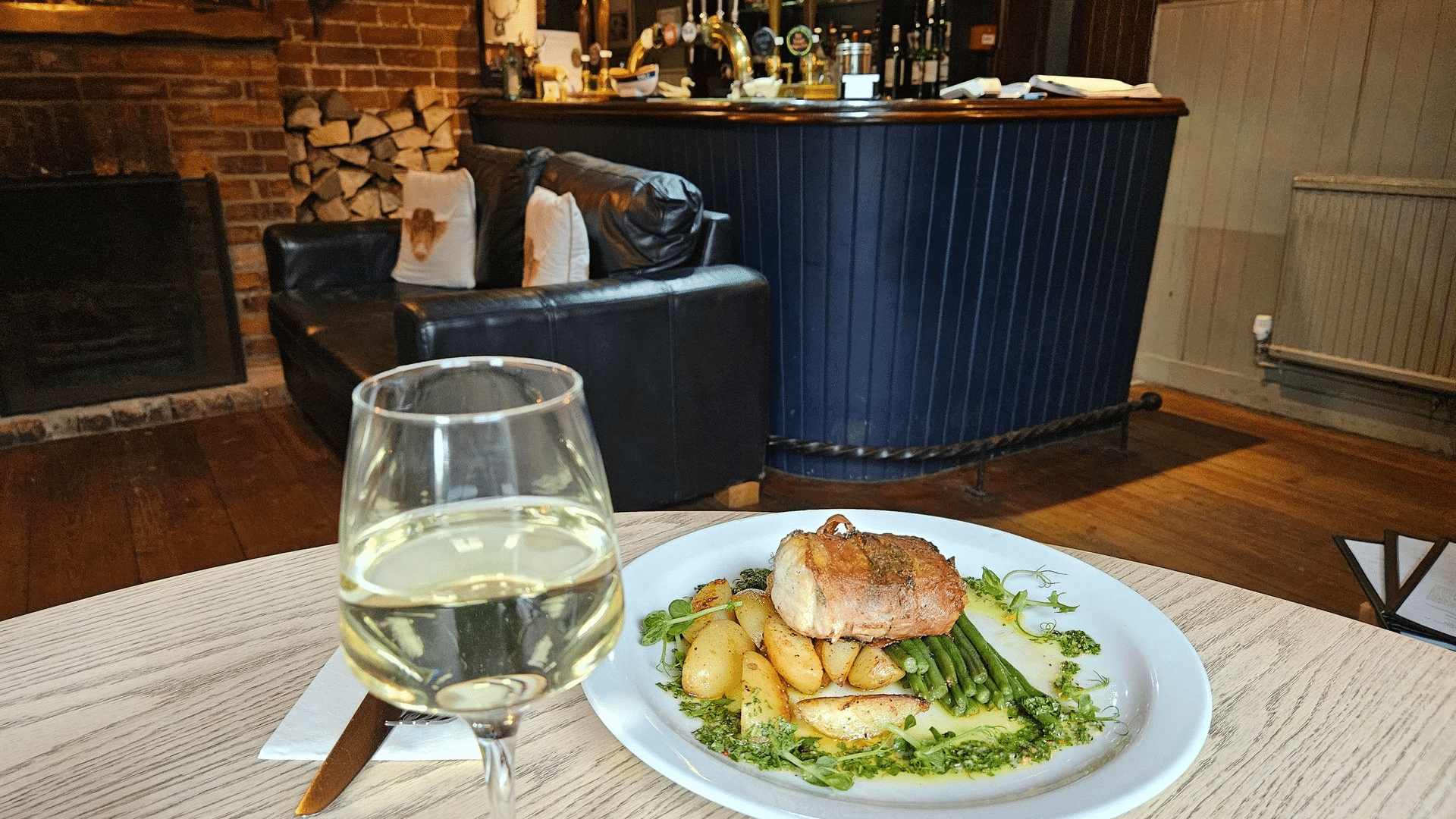 White wine and meal at Old House at Home
