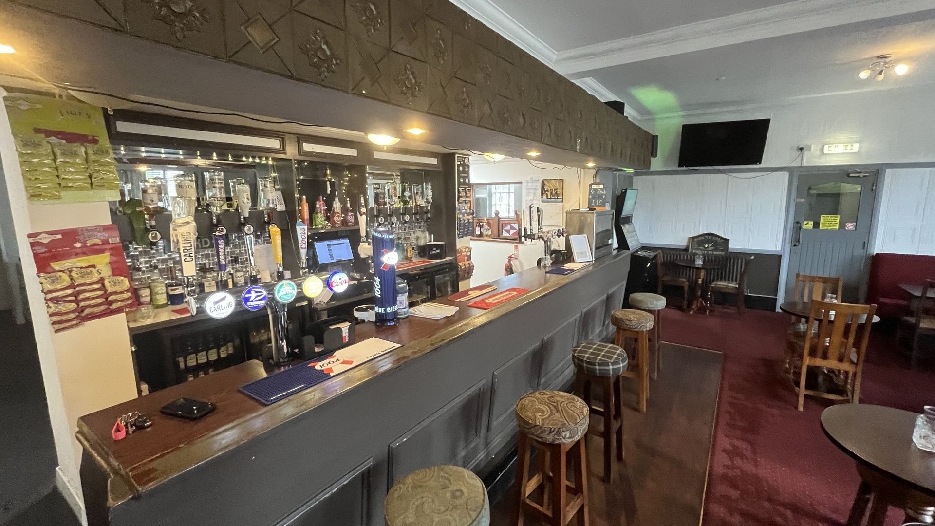Bar area, Abbey Hotel