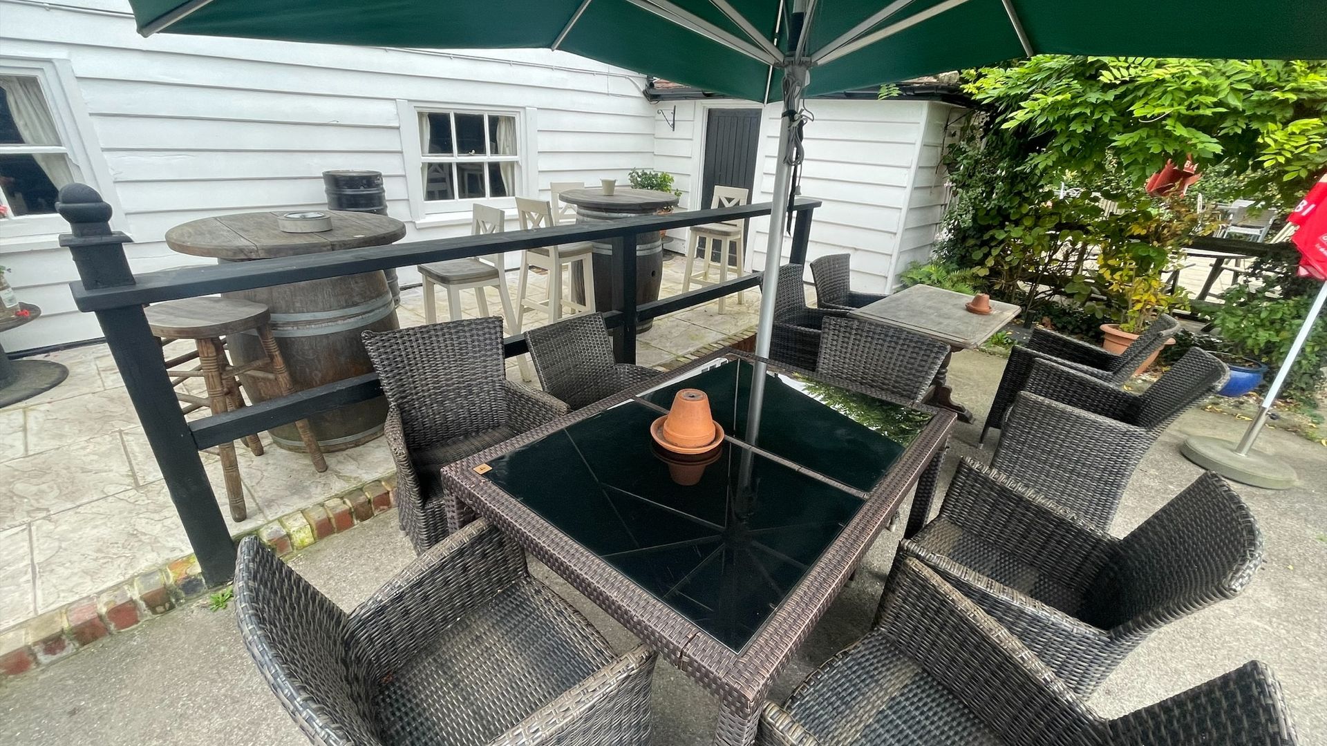 Outdoor seating The Plough