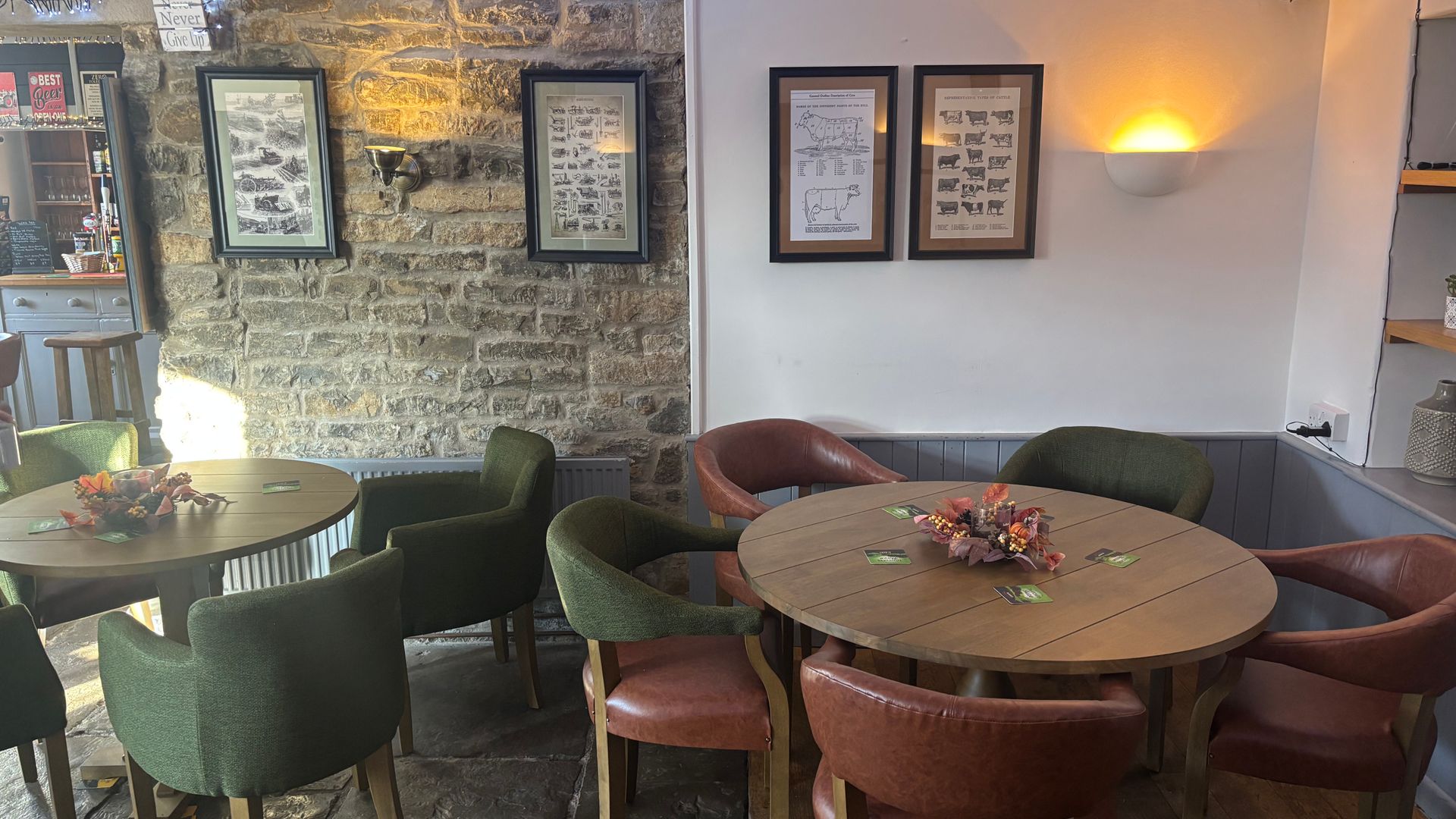 Sitting area inside Podymore Inn