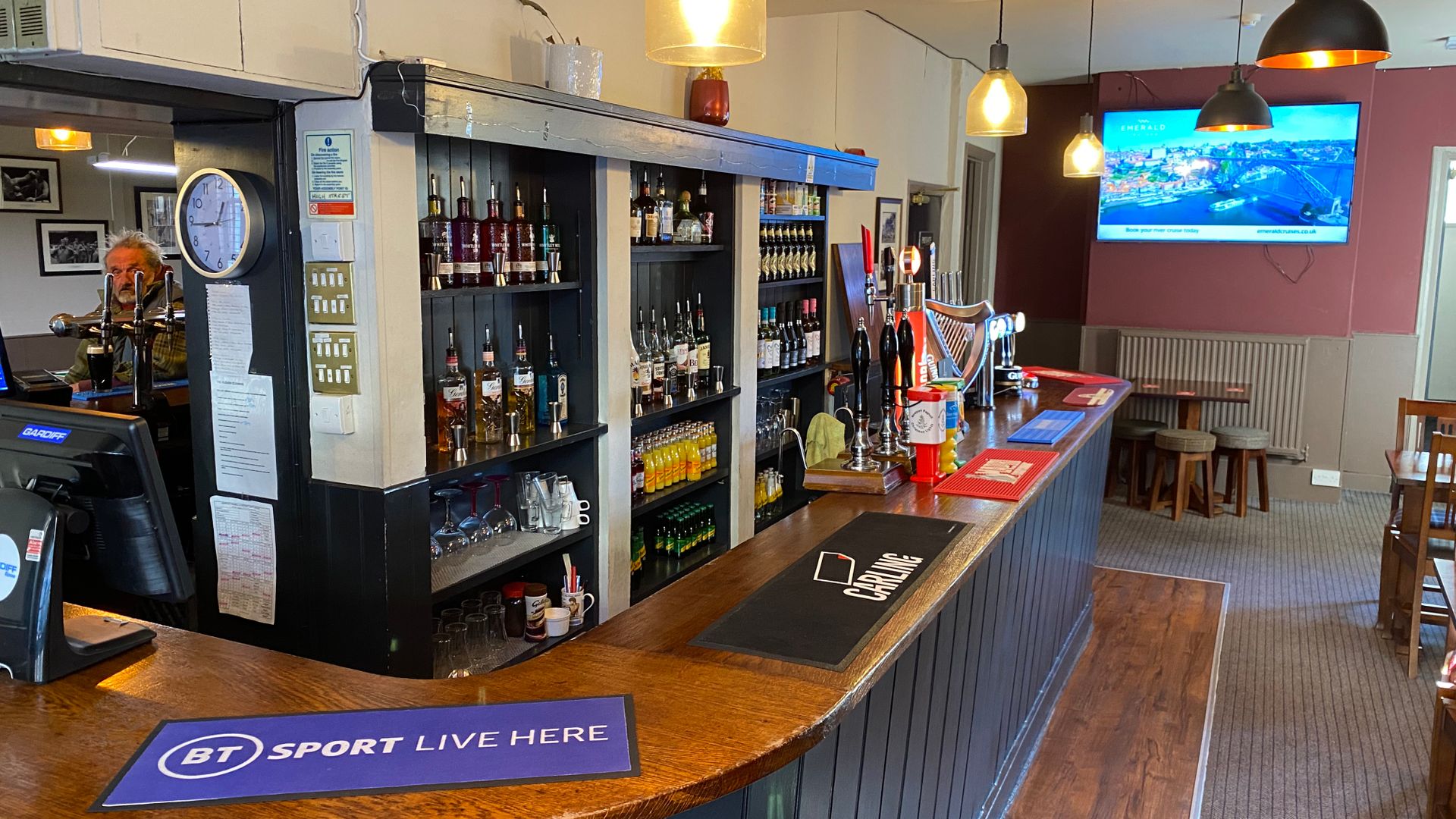 Bar area, the Plough